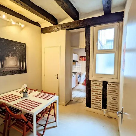 Hyper Centre, Appartement Cosy Pour 4 Personnes * Tours